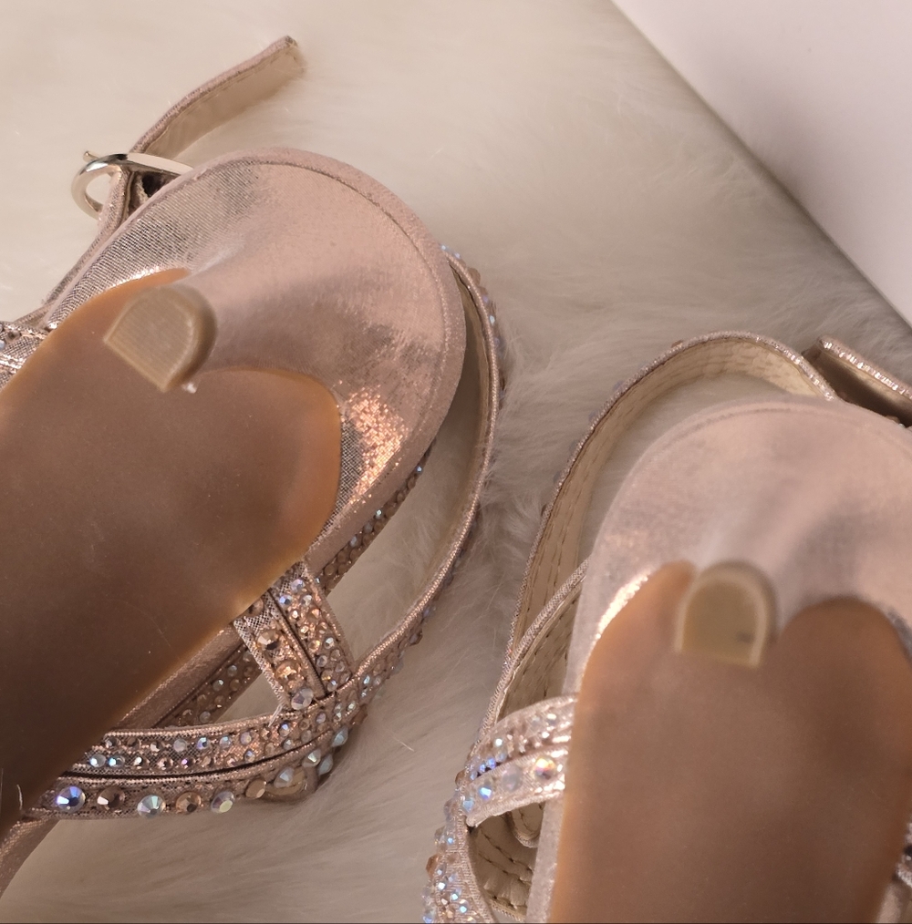 Alex Marie Women's Rose Gold Embellished Heels Size 8 1/2 - Picture 11 of 15